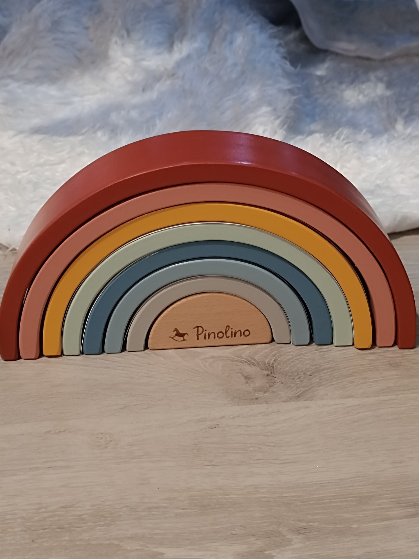 Arc en ciel en bois Ruby